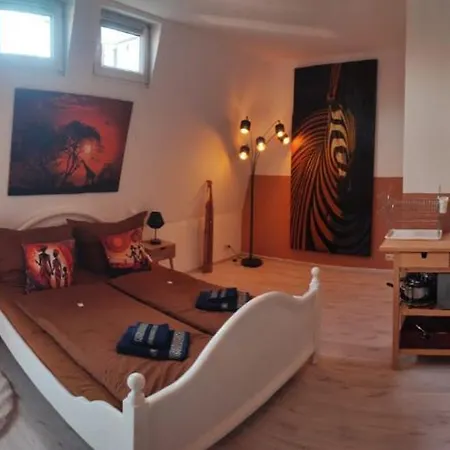 Schaebu! 5 Altmarkt Goes Afrika *
